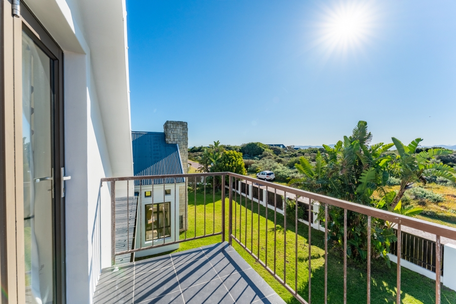 4 Bedroom Property for Sale in St Francis Links Eastern Cape